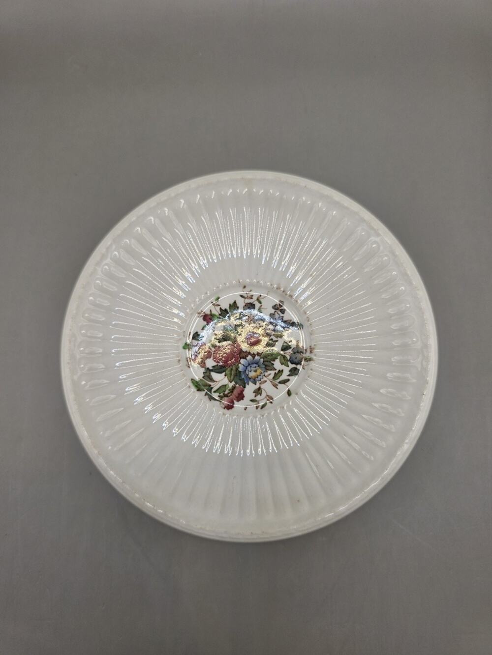 Vintage Wedgwood Conway Edme Ribbed Creamware Saucer Only Floral England
